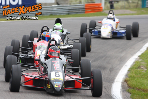Jack Swinkels in kopgroep Formule Ford